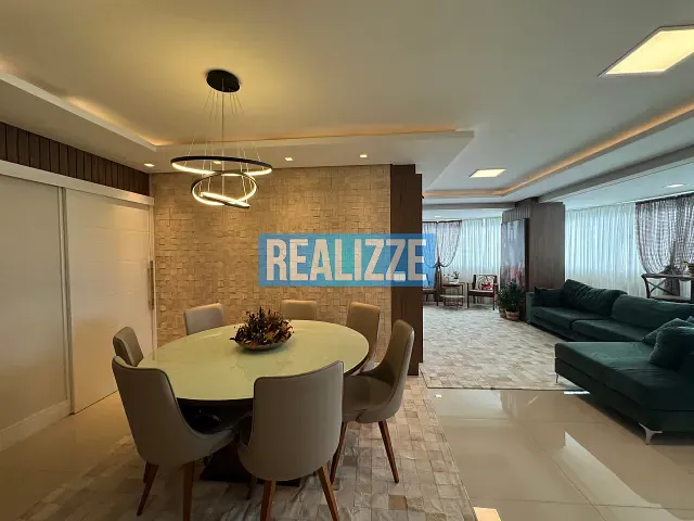 Apartamento com 216m² 3 quartos e 4 banheiros, à venda, no bairro Centro em Marau