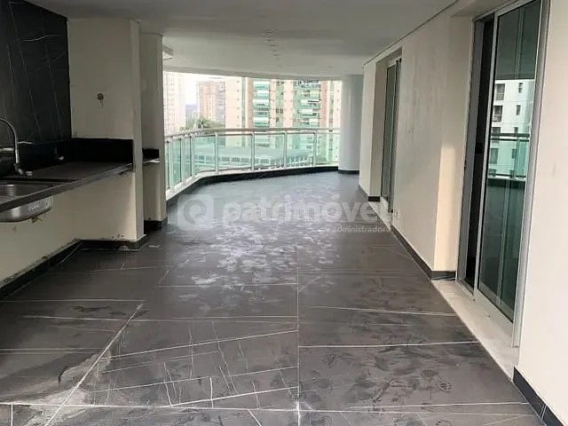 Apartamento com 431m² 4 quartos e 1 banheiro, para alugar, no bairro Barra da Tijuca em Rio de Janeiro