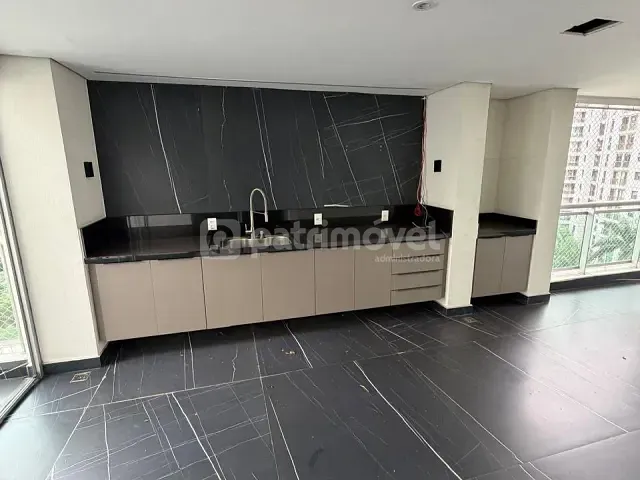 Apartamento com 431m² 4 quartos e 5 banheiros, à venda ou para alugar, no bairro Barra da Tijuca em Rio de Janeiro