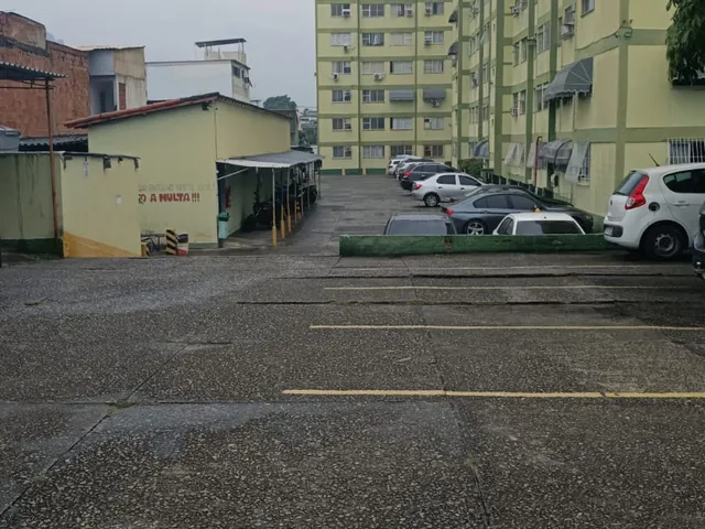 Apartamento 2 quartos e 1 banheiro, à venda, no bairro Jardim Sulacap em Rio de Janeiro