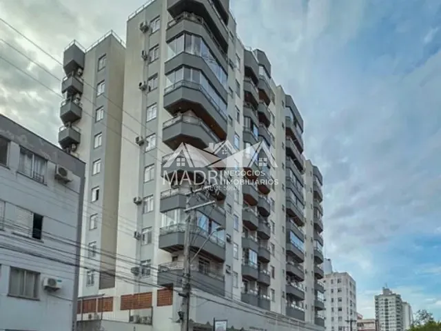 Apartamento com 111m² 3 quartos e 2 banheiros, à venda, no bairro Campinas em São José