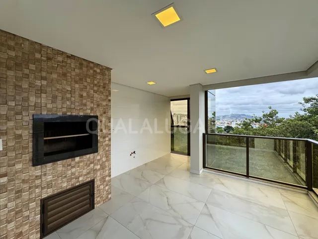 Apartamento 2 quartos e 3 banheiros, para alugar, no bairro Centro em Tubarão