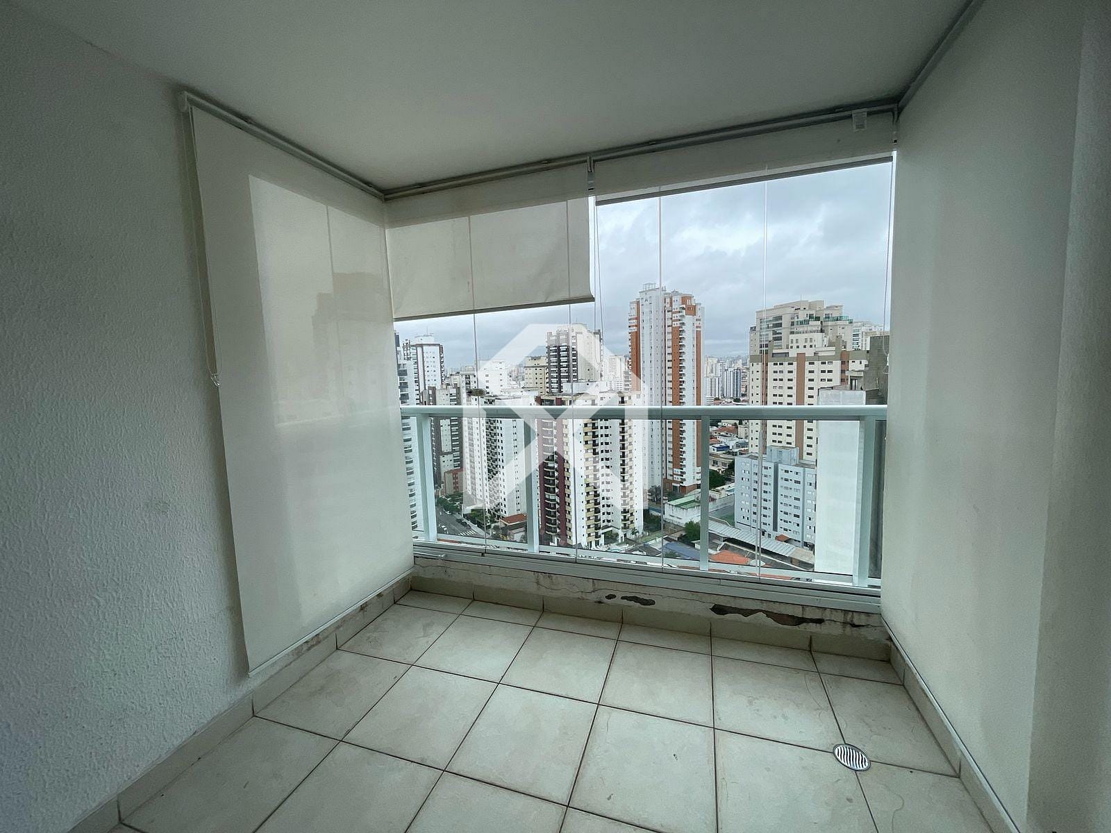 Apartamento para alugar com 2 quartos, 77m² - Foto 8
