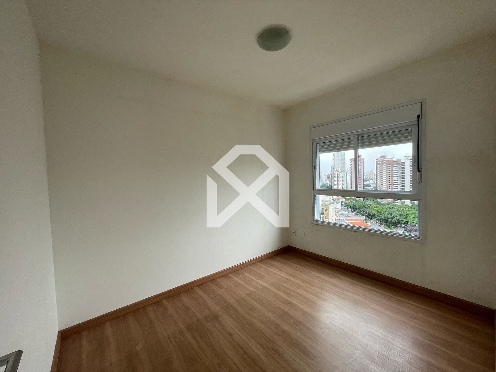 Apartamento para alugar com 2 quartos, 77m² - Foto 12