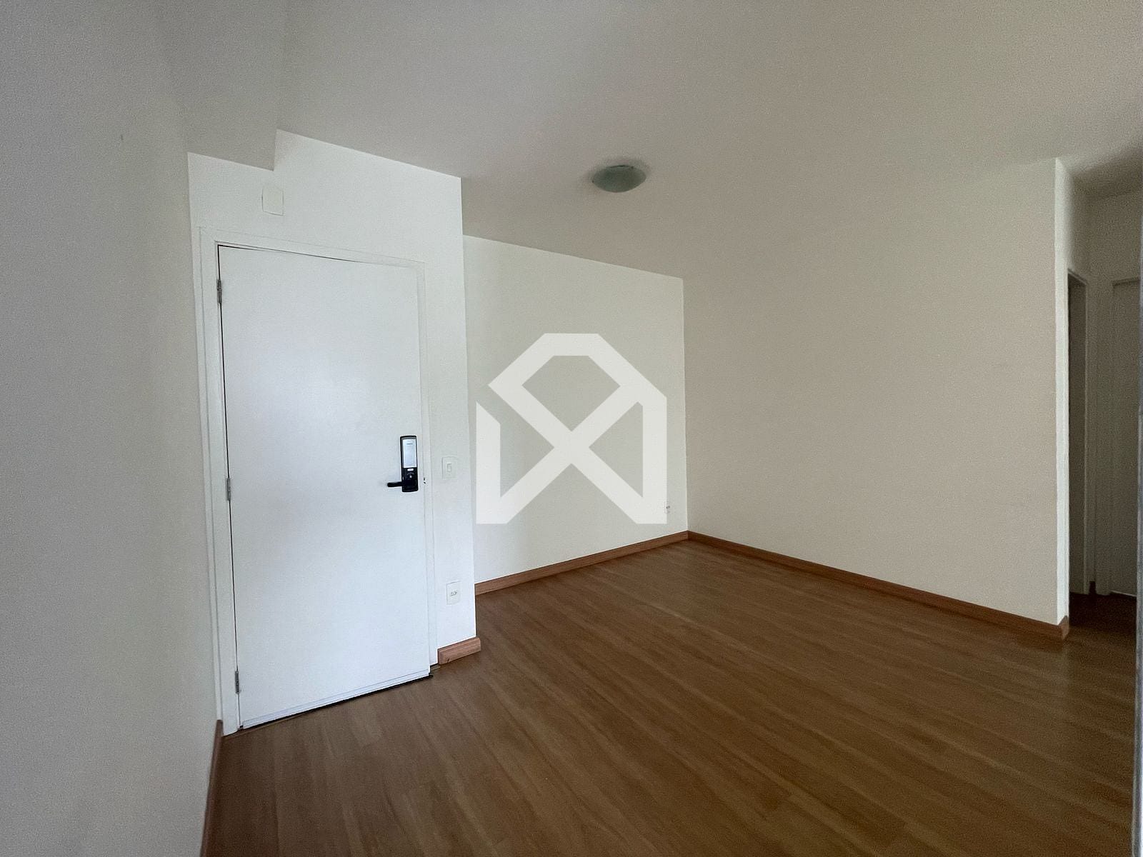 Apartamento para alugar com 2 quartos, 77m² - Foto 3
