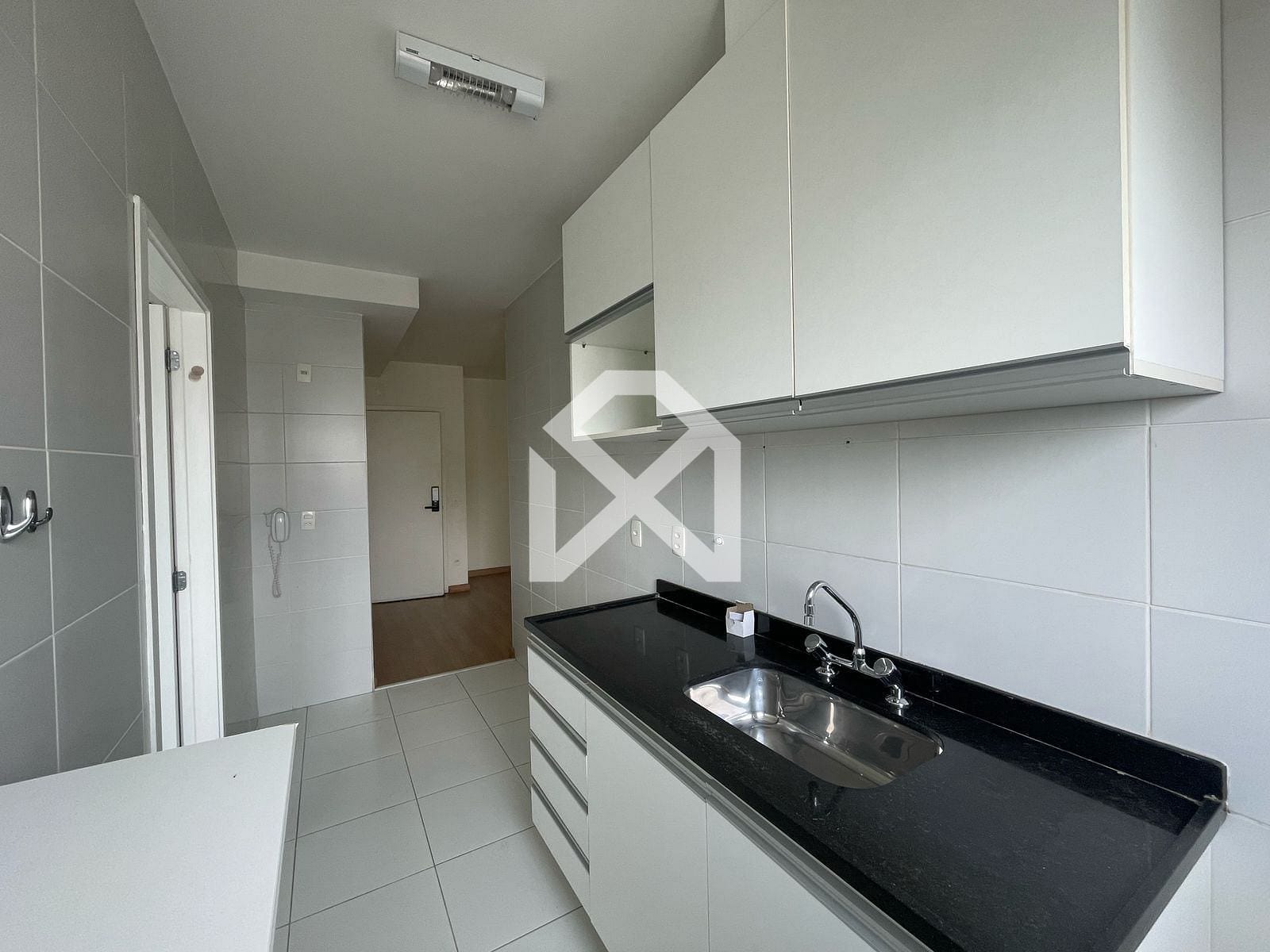 Apartamento para alugar com 2 quartos, 77m² - Foto 5