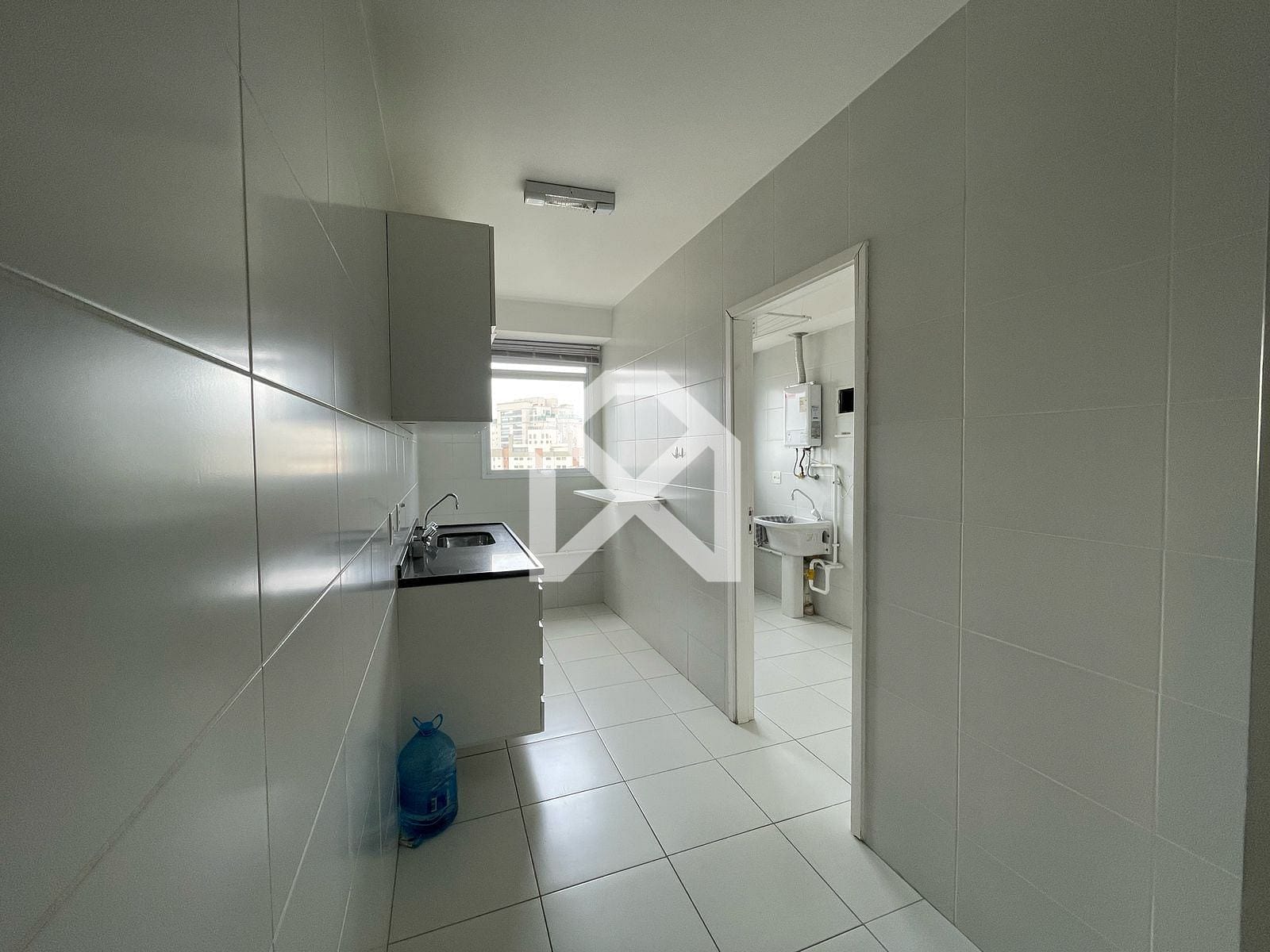 Apartamento para alugar com 2 quartos, 77m² - Foto 6