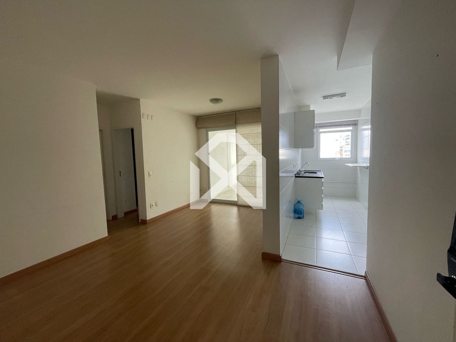 Apartamento para alugar com 2 quartos, 77m² - Foto 2