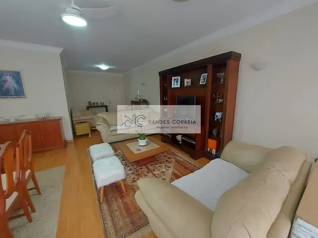 Apartamento 3 quartos e 3 banheiros, à venda, no bairro Centro em Londrina