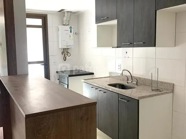 Apartamento com 59m² 1 quarto e 1 banheiro, à venda ou para alugar, no bairro Itaipava em Petrópolis