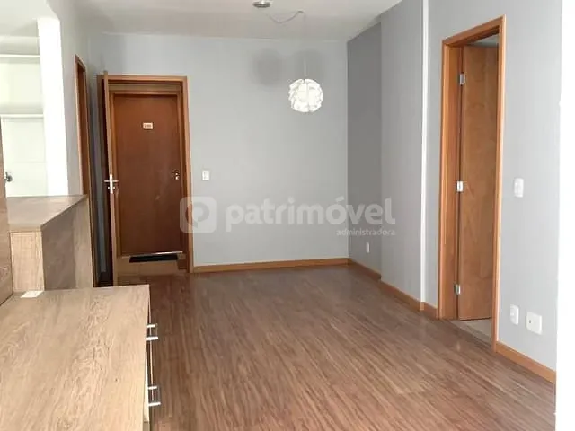 Apartamento com 59m² 1 quarto e 1 banheiro, à venda ou para alugar, no bairro Itaipava em Petrópolis