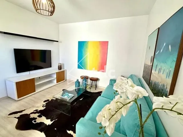 Apartamento com 75m² 2 quartos e 2 banheiros, para alugar, no bairro Copacabana em Rio de Janeiro