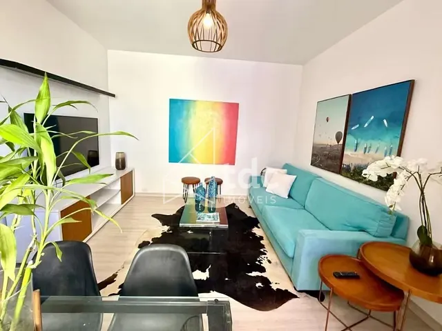 Apartamento com 75m² 2 quartos e 2 banheiros, para alugar, no bairro Copacabana em Rio de Janeiro