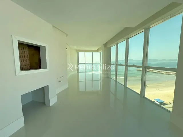 Apartamento com 345m² 4 quartos e 5 banheiros, à venda, no bairro Centro em Itapema