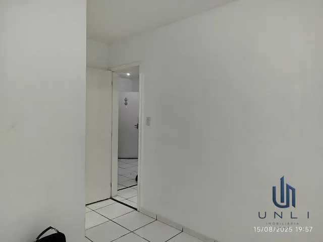 Apartamento 2 quartos e 2 banheiros, à venda, no bairro Roma em Volta Redonda
