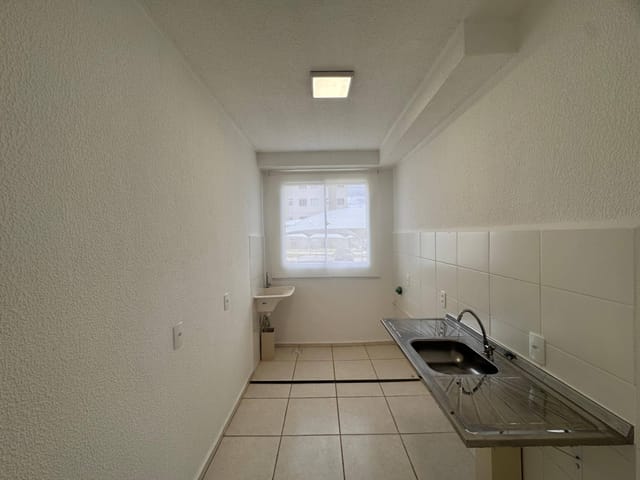 Apartamento 2 quartos e 1 banheiro, à venda, no bairro Arvoredo II em Contagem