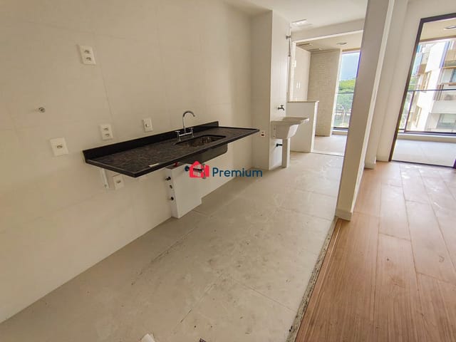 Apartamento 2 quartos e 2 banheiros, à venda, no bairro Barra da Tijuca em Rio de Janeiro