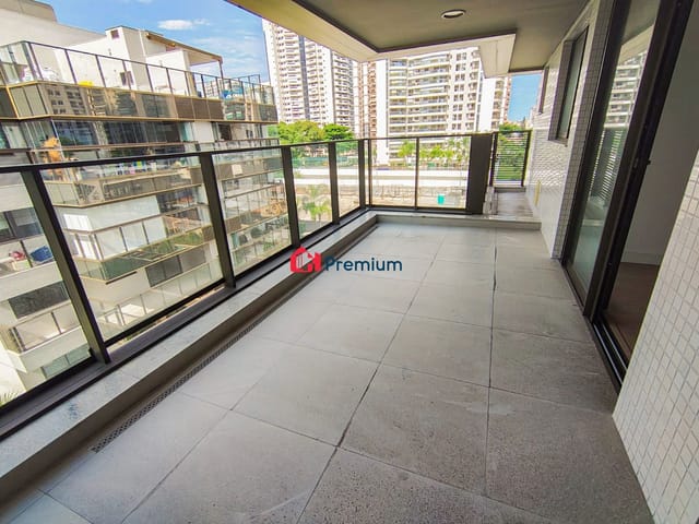 Apartamento 2 quartos e 2 banheiros, à venda, no bairro Barra da Tijuca em Rio de Janeiro
