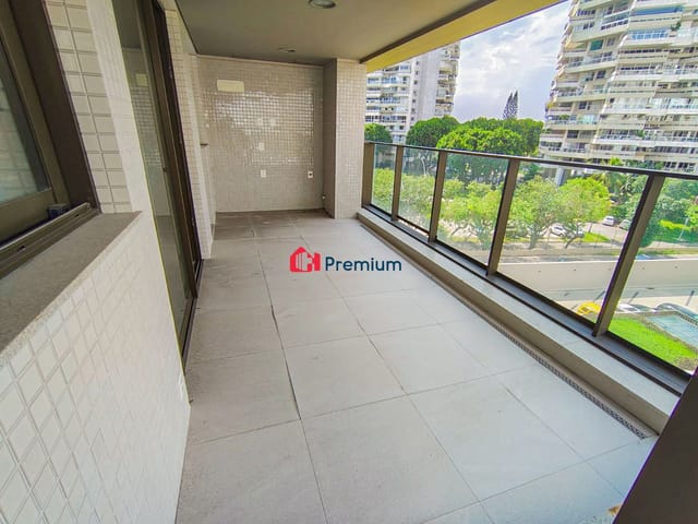Apartamento 2 quartos e 2 banheiros, à venda, no bairro Barra da Tijuca em Rio de Janeiro