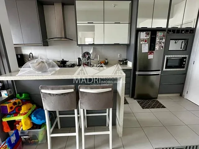 Apartamento 2 quartos e 1 banheiro, à venda, no bairro Pagani em Palhoça