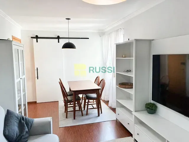 Apartamento 2 quartos e 2 banheiros, à venda, no bairro Jardim das Colinas em São José dos Campos