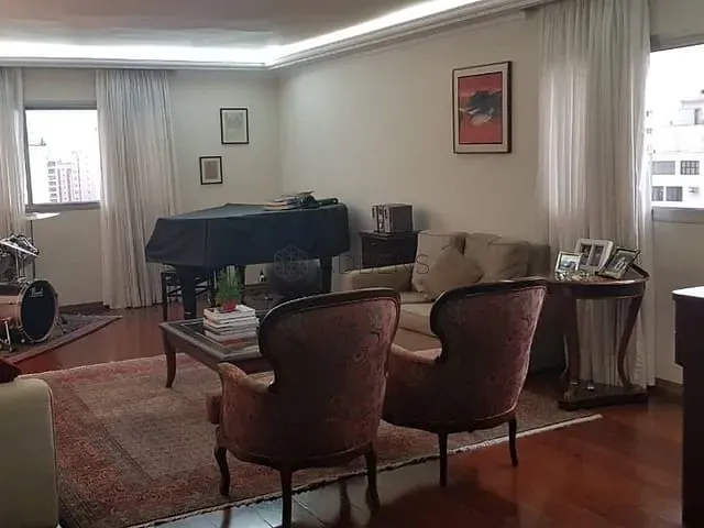 Apartamento 3 quartos e 3 banheiros, à venda, no bairro Moema em São Paulo