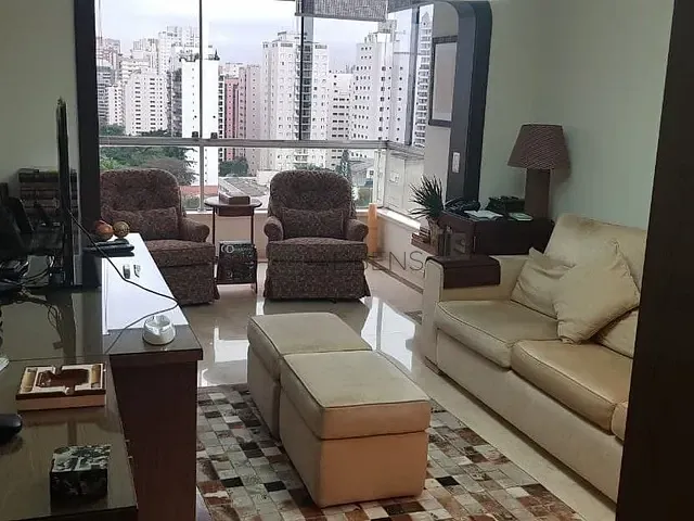 Apartamento 3 quartos e 3 banheiros, à venda, no bairro Moema em São Paulo