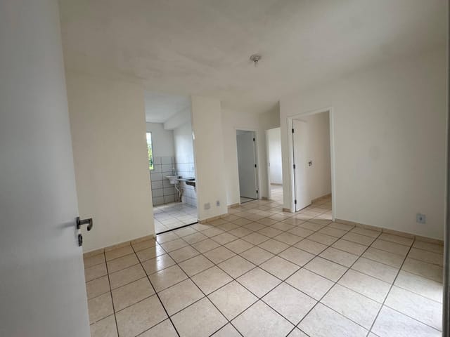 Apartamento 2 quartos e 1 banheiro, à venda, no bairro Chácaras Bom Jesus em Contagem