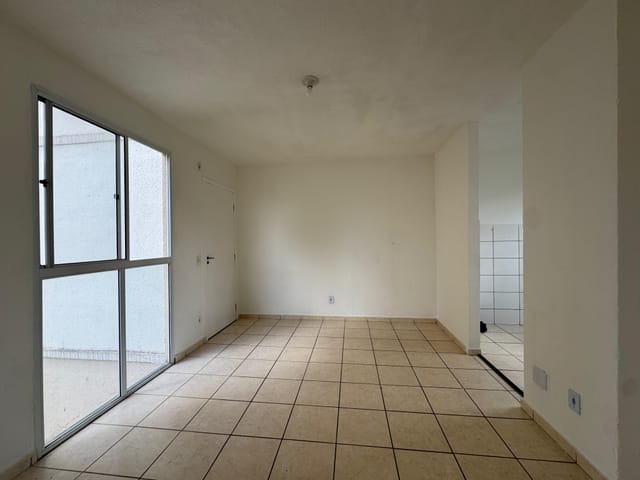 Apartamento 2 quartos e 1 banheiro, à venda, no bairro Chácaras Bom Jesus em Contagem