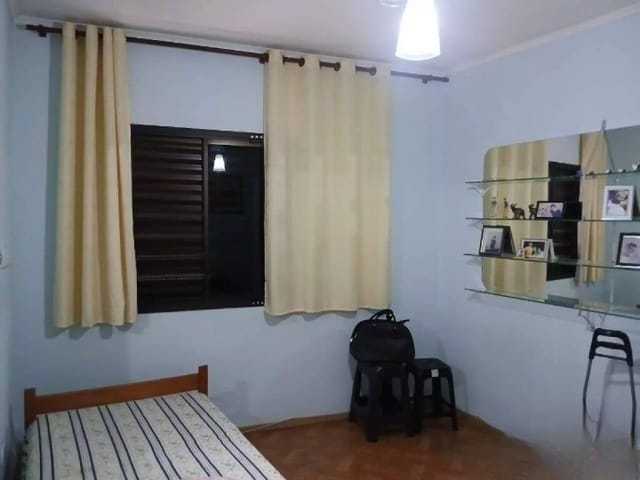 Apartamento 2 quartos e 1 banheiro, para alugar, no bairro Vila Gilda em Santo André