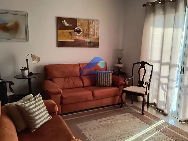 Apartamento 3 quartos e 1 banheiro, à venda, no bairro Jardim Esplanada em São José dos Campos