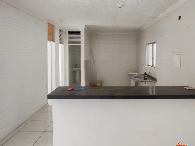 Apartamento com 98m² 2 quartos e 1 banheiro, para alugar, no bairro Atalaia em Ananindeua