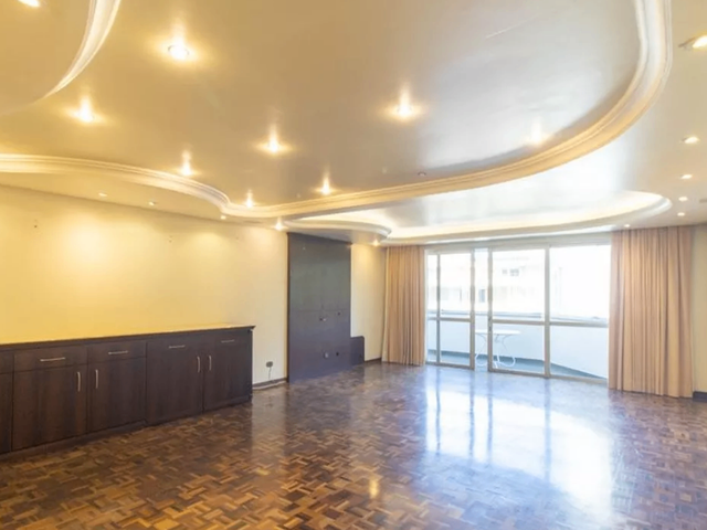 Apartamento com 293m² 4 quartos e 5 banheiros, à venda, no bairro Batel em Curitiba