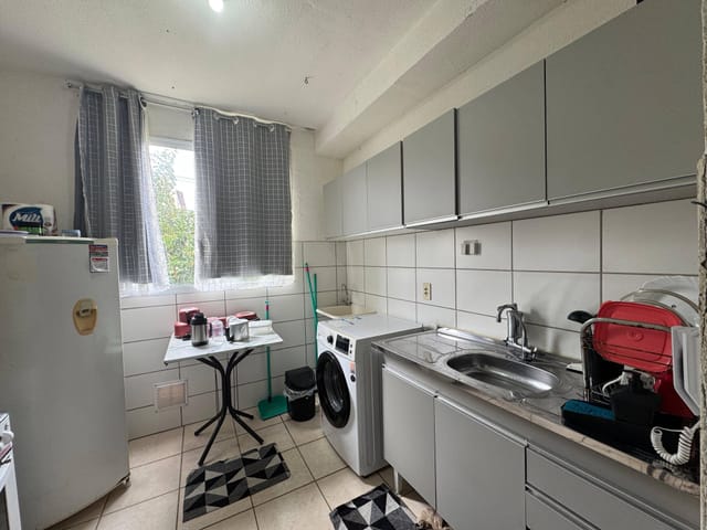 Apartamento 2 quartos e 1 banheiro, à venda, no bairro Chácaras Bom Jesus em Contagem