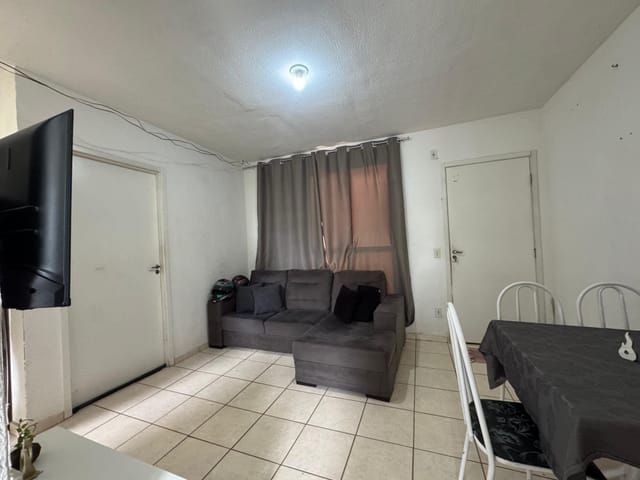 Apartamento 2 quartos e 1 banheiro, à venda, no bairro Chácaras Bom Jesus em Contagem