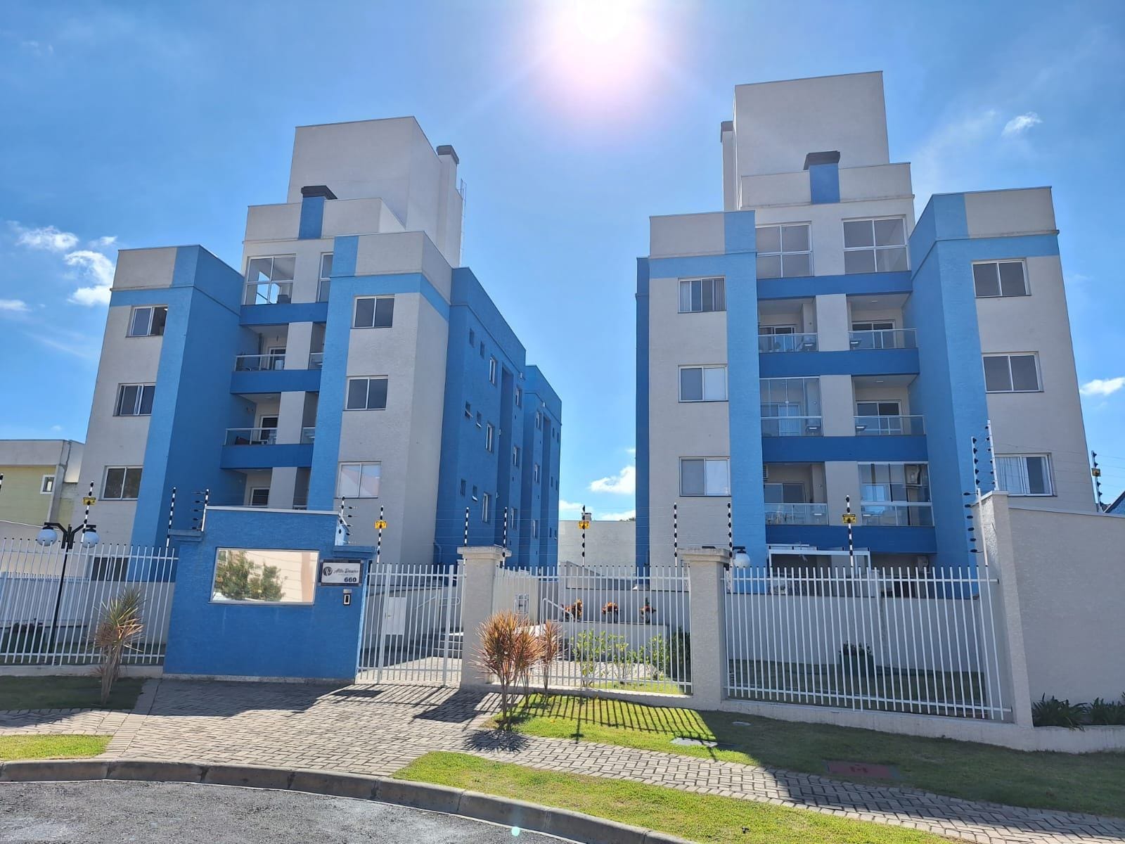 Apartamento à venda com 2 quartos, 61m² - Foto 1