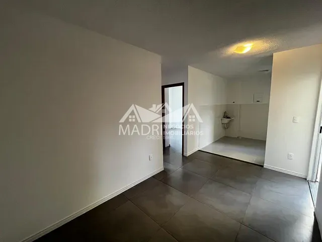 Apartamento 2 quartos e 1 banheiro, para alugar, no bairro São Sebastião em Palhoça