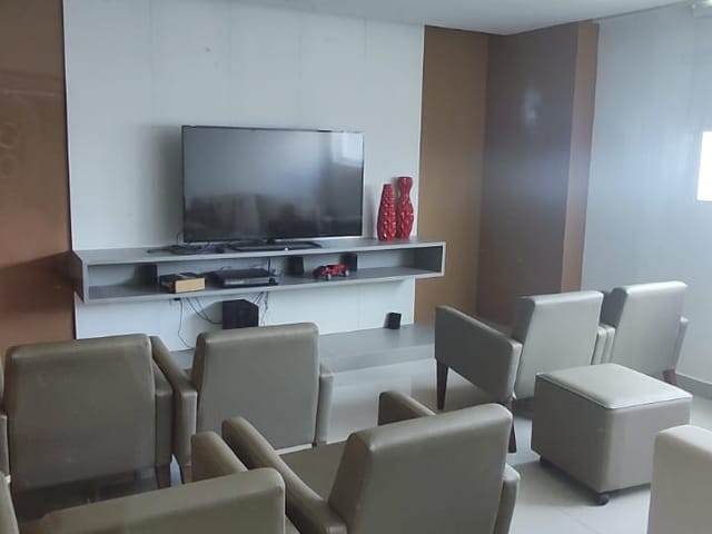 Apartamento com 136m² 4 quartos e 2 banheiros, à venda, no bairro Cabo Branco em João Pessoa