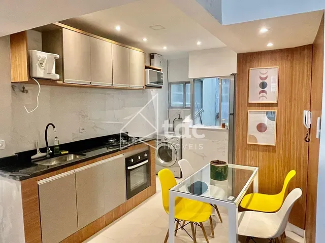 Apartamento com 85m² 2 quartos e 2 banheiros, para alugar, no bairro Ipanema em Rio de Janeiro