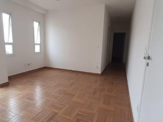 Apartamento 2 quartos e 1 banheiro, para alugar, no bairro Vila Valparaíso em Santo André