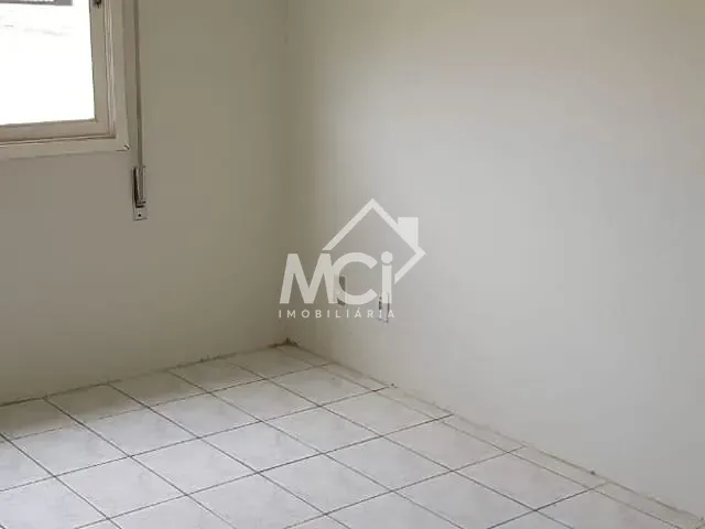 Apartamento 2 quartos e 1 banheiro, à venda, no bairro Três Vendas em Pelotas
