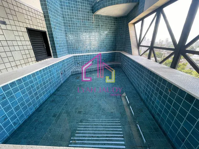 Cobertura / Penthouse com 700m² 5 quartos e 6 banheiros, à venda, no bairro Araés em Cuiabá