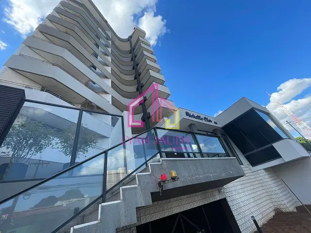 Cobertura / Penthouse com 700m² 5 quartos e 6 banheiros, à venda, no bairro Araés em Cuiabá