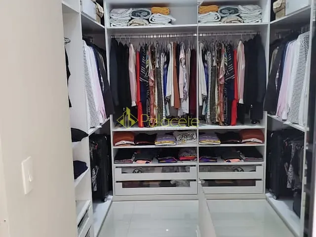 Apartamento 2 quartos e 1 banheiro, à venda, no bairro Santana em Pindamonhangaba