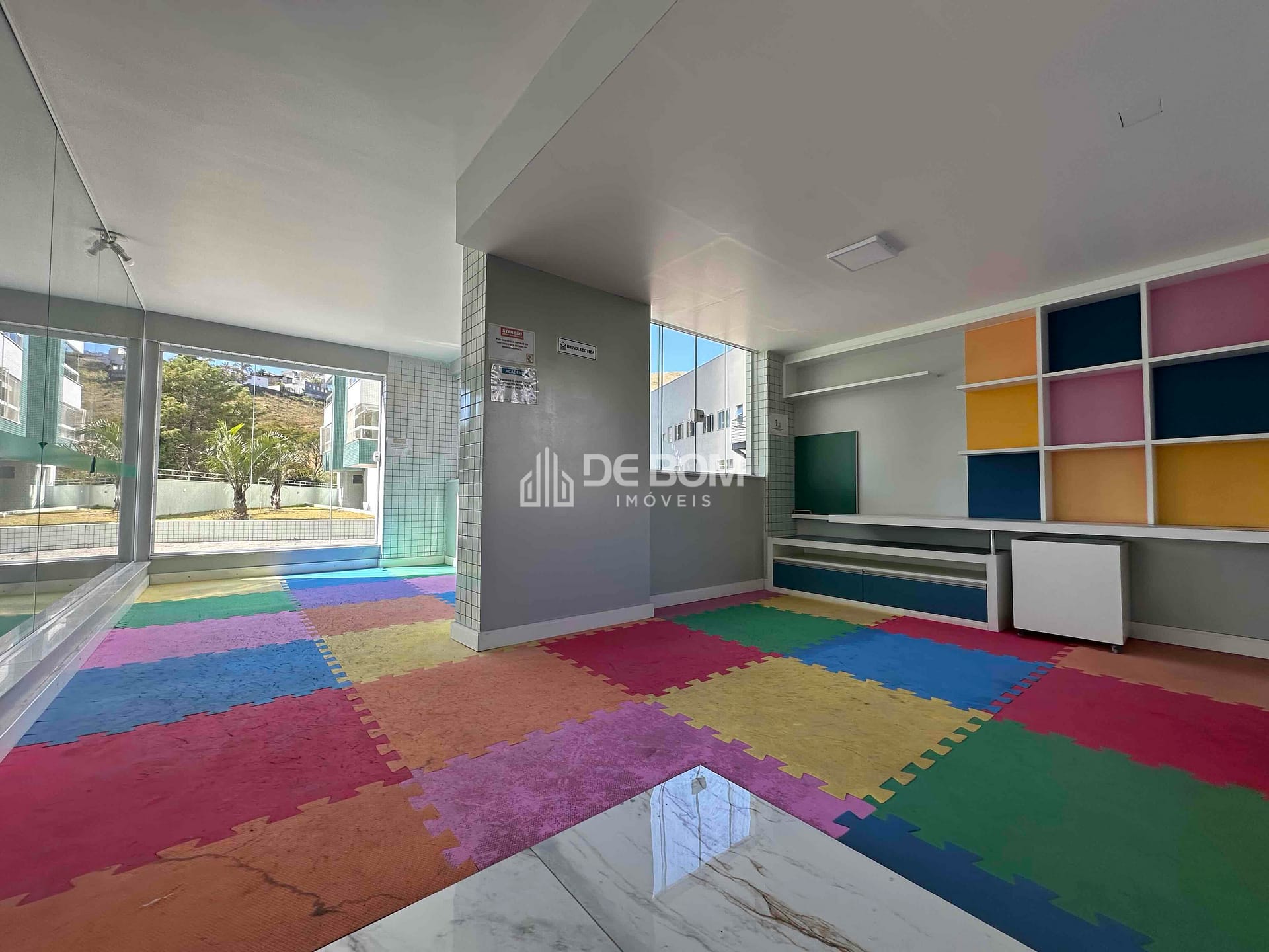 Apartamento à venda com 3 quartos, 96m² - Foto 47