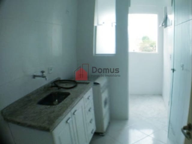 Apartamento à venda, no bairro Jardim Jaraguá em Taubaté