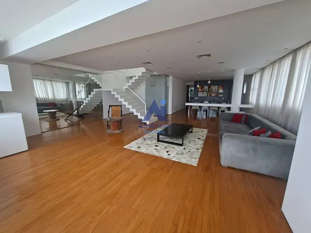 Apartamento com 325m² 3 quartos e 6 banheiros, à venda, no bairro Copacabana em Rio de Janeiro