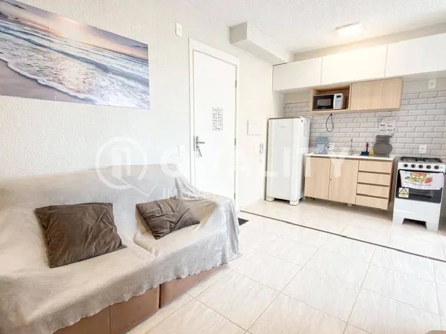 Apartamento 2 quartos e 1 banheiro, para alugar, no bairro Vicente Pinzon em Fortaleza