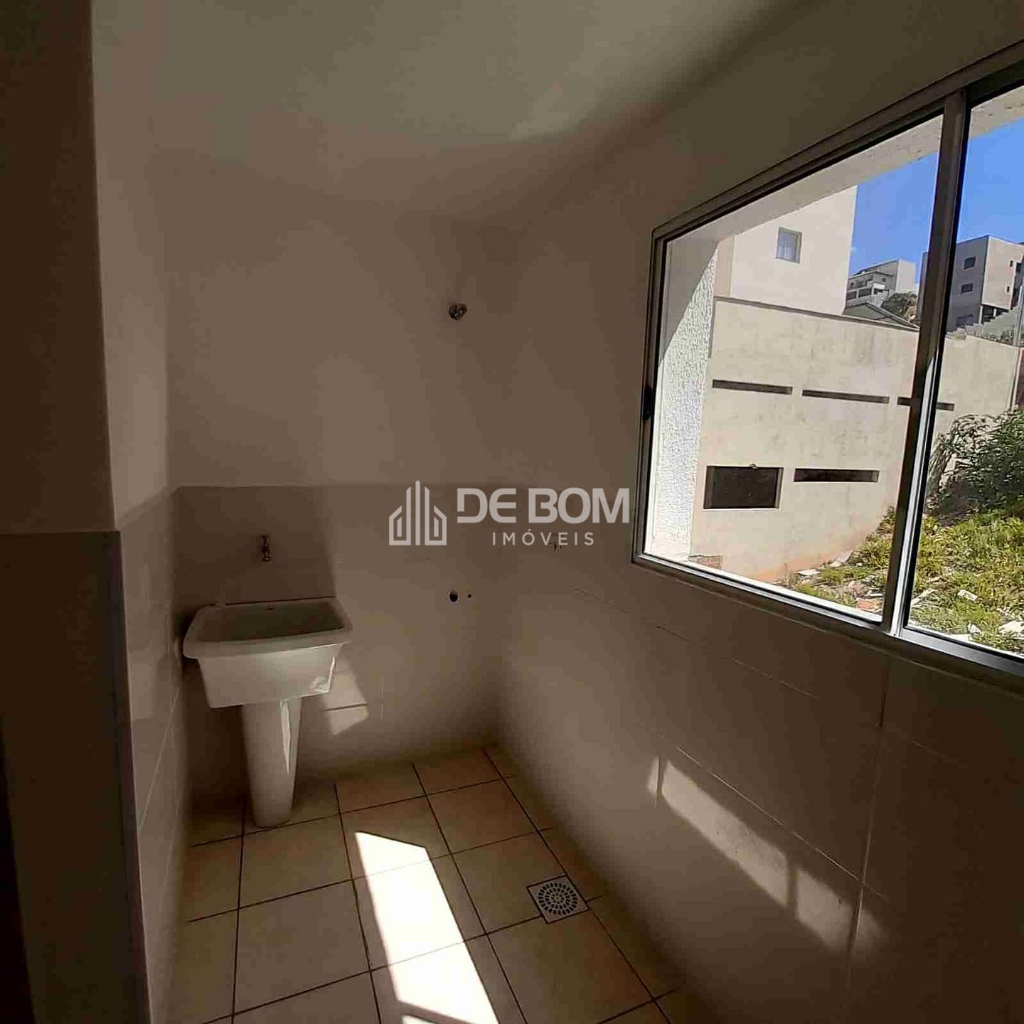 Apartamento para alugar com 2 quartos, 60m² - Foto 12