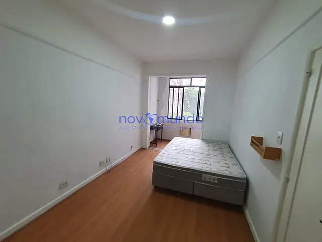 Apartamento com 31m² 1 quarto e 1 banheiro, para alugar, no bairro Copacabana em Rio de Janeiro